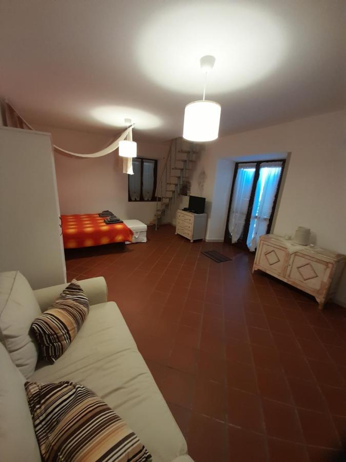 Il Sogno Di Bea Apartment Terni Luaran gambar